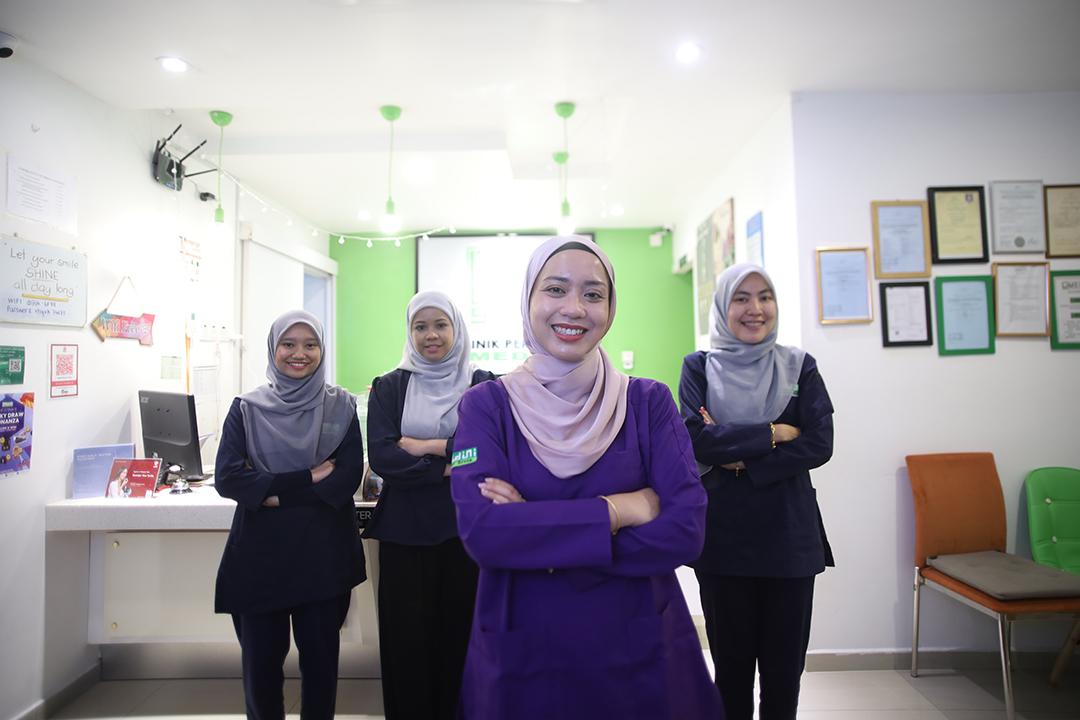 Pasukan jururawat dan pembantu pergigian